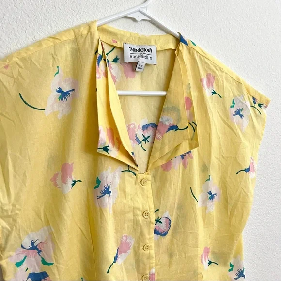 ModCloth x Emily and Fin Annie Top Yellow Floral Button Top - Picture 3 of 10